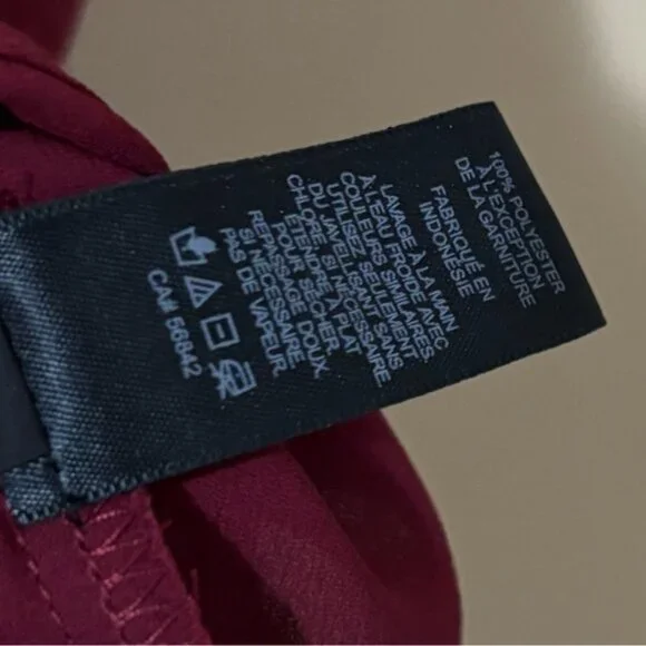 •SOLD•|EXPRESS| Elegant Burgundy Lace Cap Sleeve Open Back Top Blouse Sz S - Picture 6 of 7